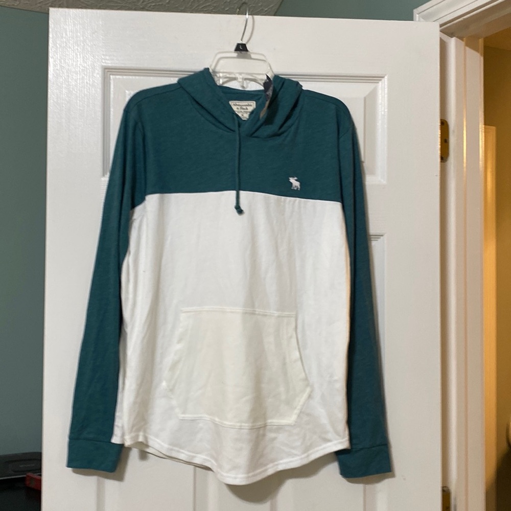 Abercrombie & Fitch Boys (teens) Size M long sleeve